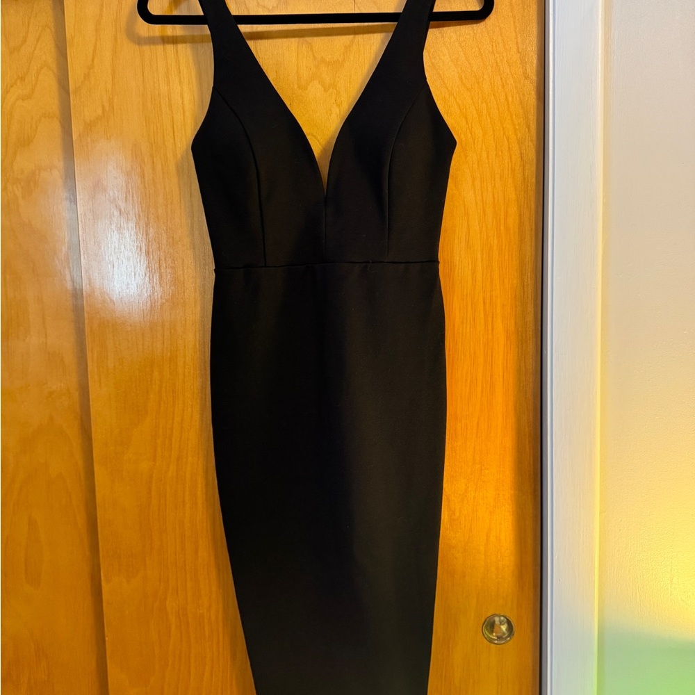 Lulu’s Elegant Black Bodycon Dress